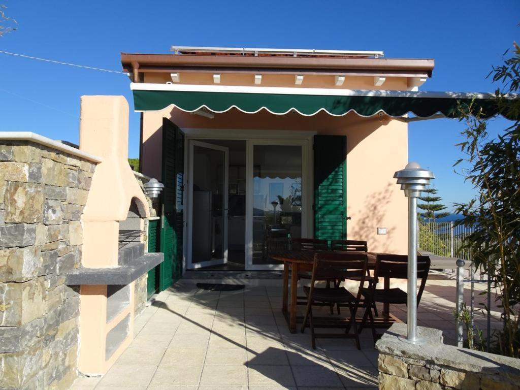 Villetta Sole Mare Santo Stefano al Mare Exteriér fotografie